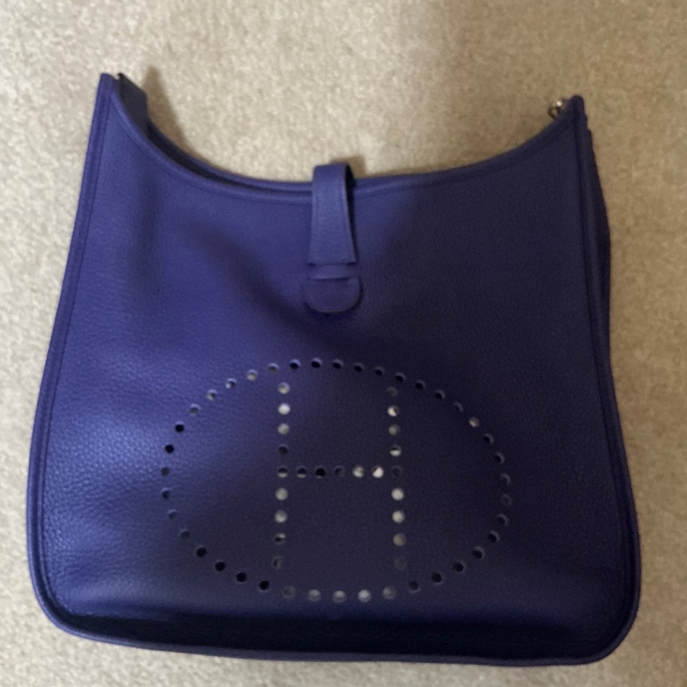 Hermes Evelyne Gen III GM crossbody bag - Picture 2 of 9